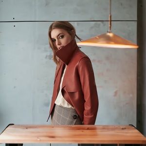 Reiss Lucie Short Leather Jacket, Size 4 🔥